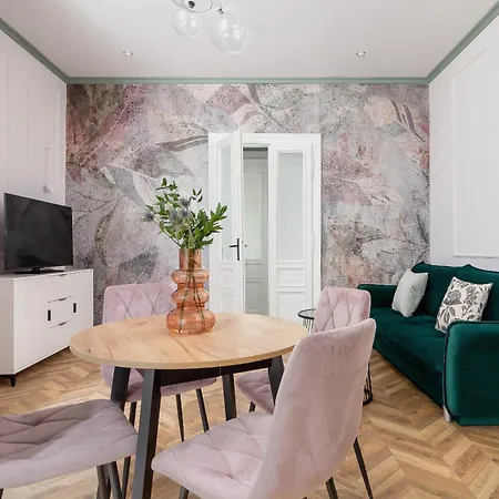 Mint Breeze - 3Br - Old Town