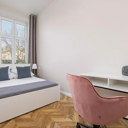 3 Bedroom - Dietla 11 Apartment *