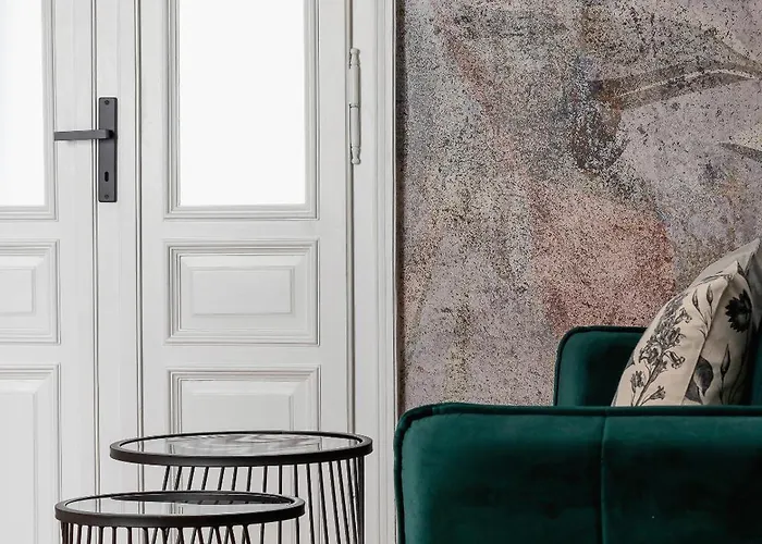 Two Bedroom - Dietla 11 Apartment *