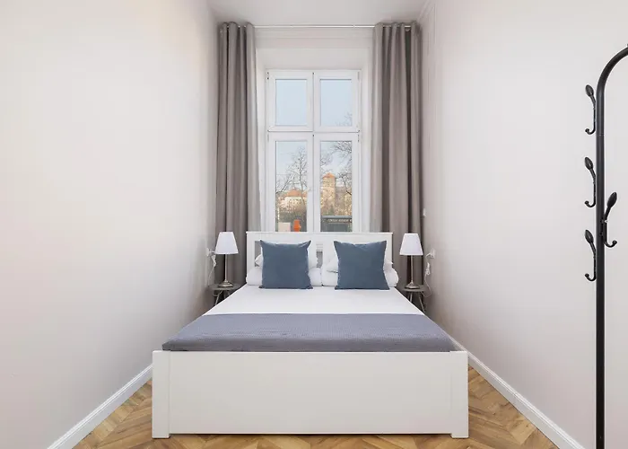 3 Bedroom - Dietla 11 Apartment