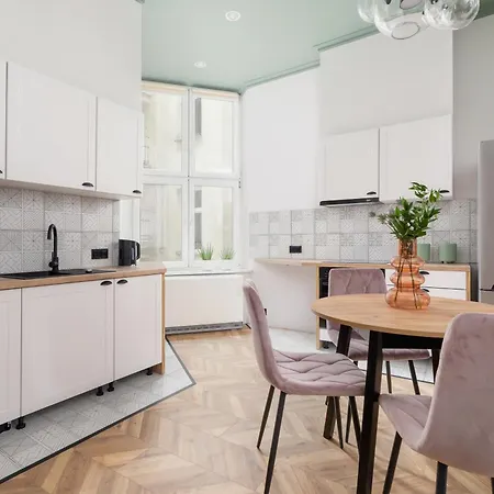 3 Bedroom - Dietla 11 Cracovia